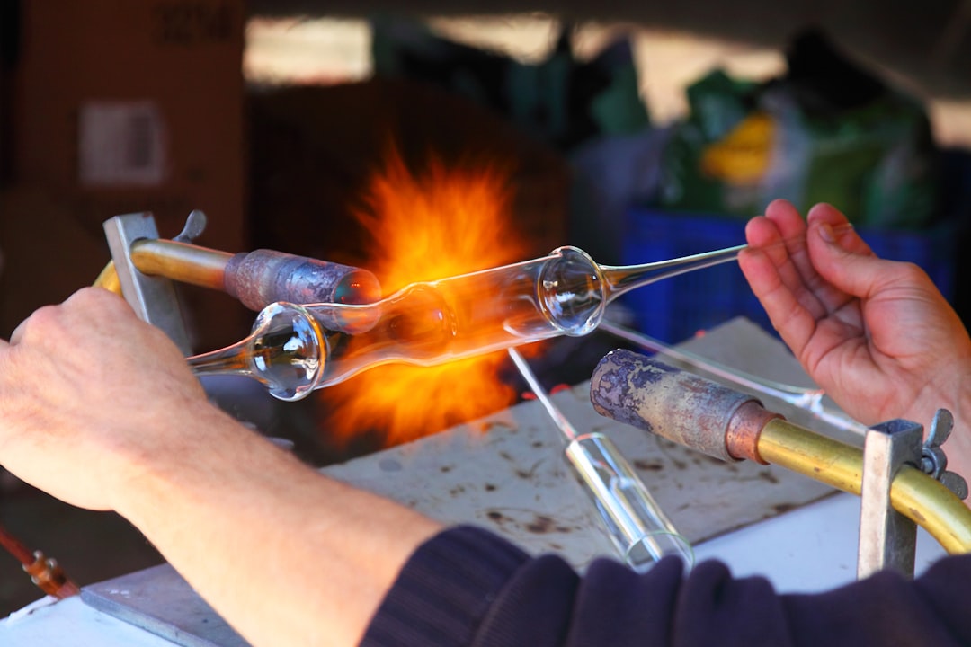 découvrez l'univers des artisans, des créateurs passionnés qui allient savoir-faire traditionnel et innovation. explorez nos services et produits uniques, réalisés avec soin et expertise pour embellir votre quotidien.