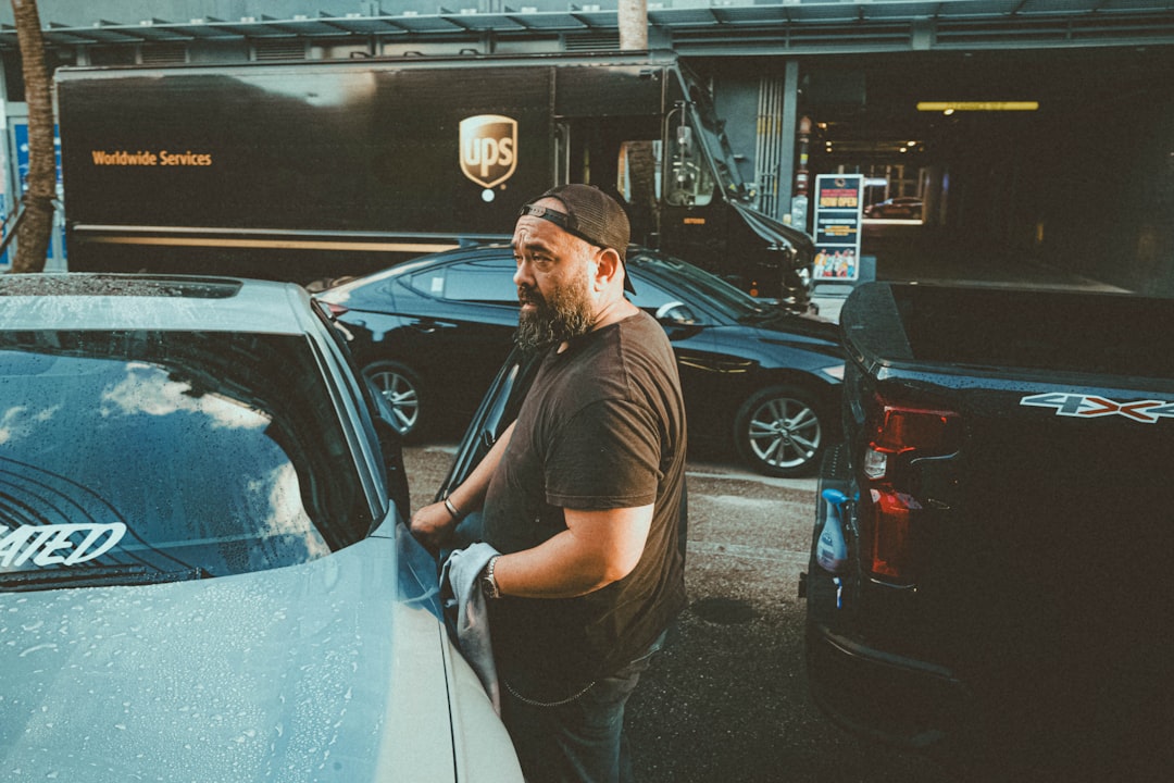 découvrez tout ce qu'il faut savoir sur le statut d'auto-entrepreneur : avantages, démarches, conseils et astuces pour réussir votre projet entrepreneurial en toute simplicité.