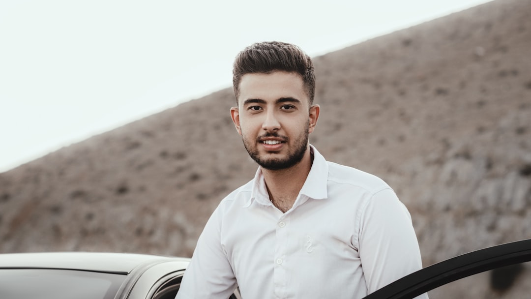 découvrez tout ce qu'il faut savoir sur le statut d'auto-entrepreneur en france. obtenez des conseils pratiques, des informations sur la création et la gestion de votre activité, ainsi que des astuces pour réussir en tant qu'auto-entrepreneur dans un marché en constante évolution.