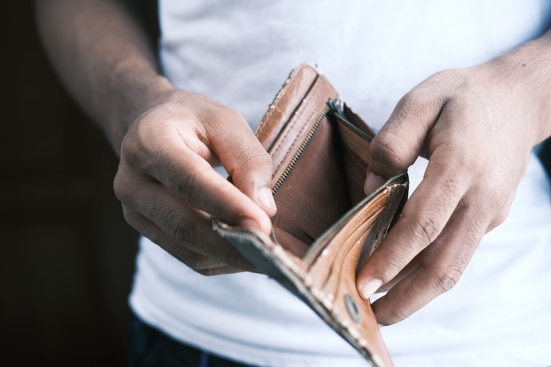 découvrez tout ce que vous devez savoir sur la faillite : définition, procédures, conséquences et options pour rebondir. informez-vous sur vos droits et les démarches à suivre pour surmonter cette épreuve.