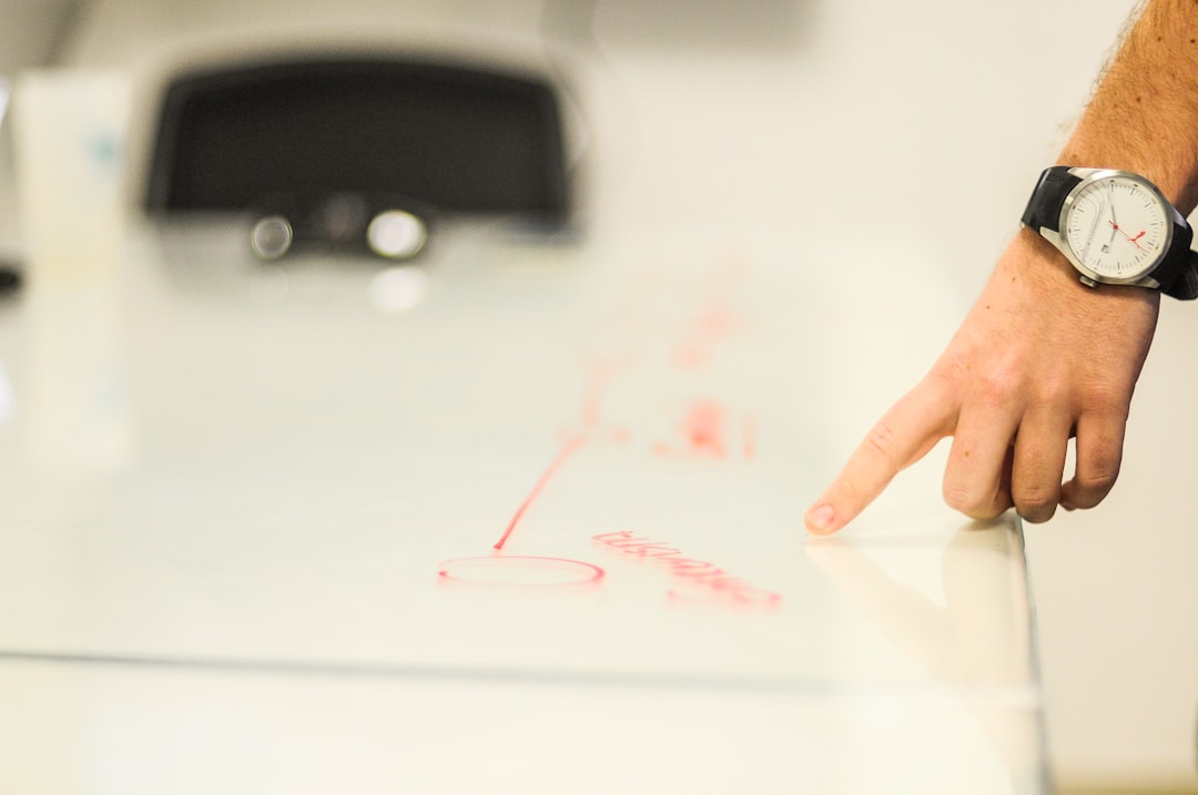 découvrez comment élaborer un business plan efficace pour structurer votre projet d'entreprise, attirer des investisseurs et assurer la réussite de votre activité. suivez nos conseils pratiques et exemples détaillés pour chaque étape clé.
