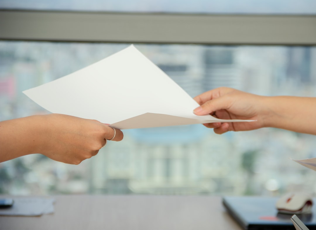 découvrez comment notre service de support aux entreprises peut optimiser vos opérations, renforcer votre efficacité et vous aider à atteindre vos objectifs stratégiques.