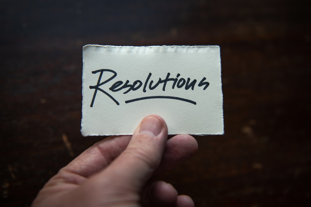 découvrez les principales responsabilités d'un ceo, des tâches stratégiques à la gestion des équipes, en passant par la vision organisationnelle. apprenez comment un ceo influence la direction d'une entreprise et assure sa croissance.