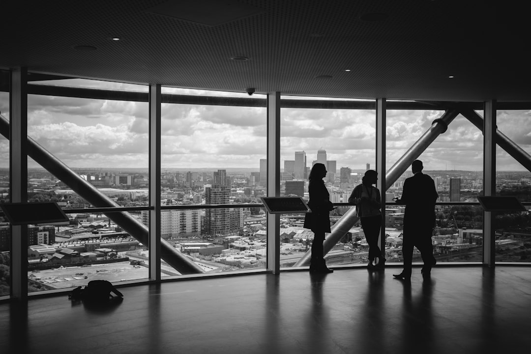 découvrez nos services de consulting pour transformer votre entreprise. notre équipe d'experts vous accompagne dans l'optimisation de vos stratégies, la gestion de projets et l'amélioration de votre performance globale.