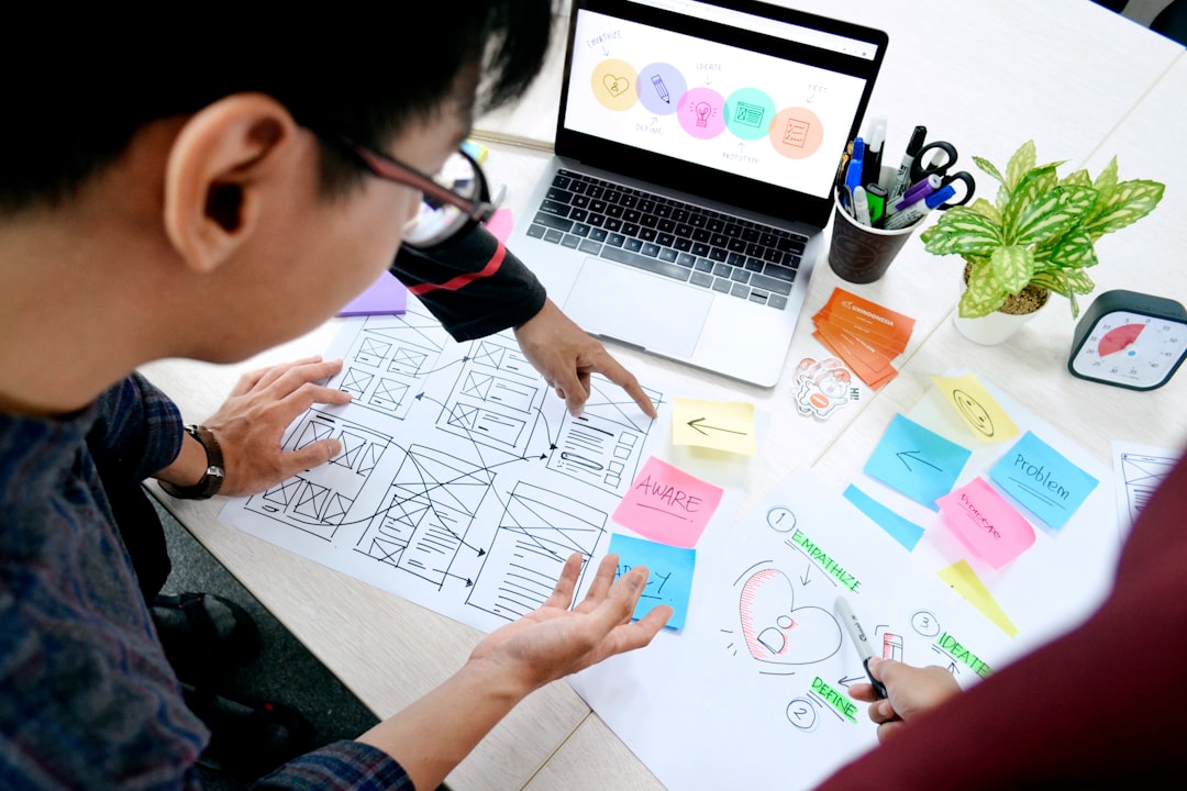 découvrez comment améliorer l'expérience client avec des stratégies innovantes, des outils accessibles et des conseils pratiques pour fidéliser vos clients et optimiser leur satisfaction.
