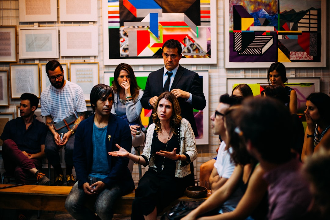 découvrez l'importance d'une communication efficace pour améliorer vos relations personnelles et professionnelles. apprenez des stratégies pratiques et des techniques pour exprimer vos idées clairement et établir des connexions authentiques.
