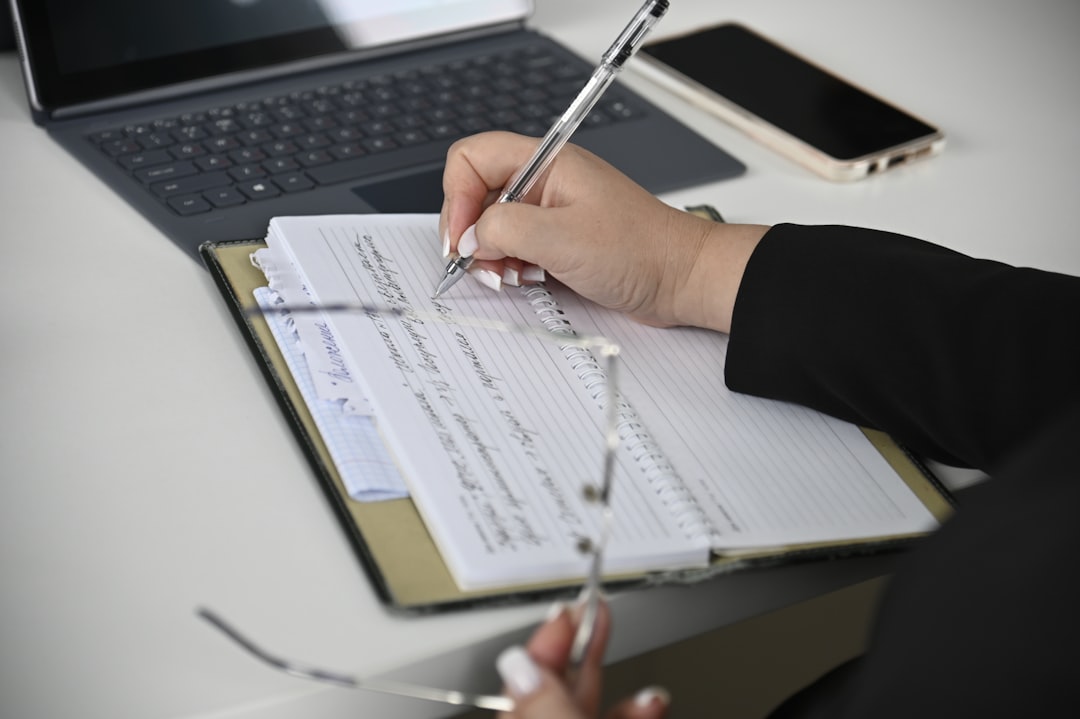 découvrez notre modèle d'enregistrement des employés facile à utiliser, conçu pour simplifier la gestion de votre personnel. organisez les informations essentielles et assurez-vous de respecter les exigences légales tout en optimisant vos processus administratifs.