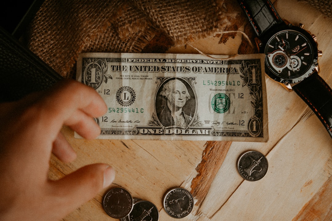 découvrez les meilleures stratégies de compensation pour entrepreneurs. optimisez vos revenus et assurez une rémunération équitable pour vos efforts. informez-vous sur les différentes options disponibles pour valoriser votre travail et booster votre entreprise.