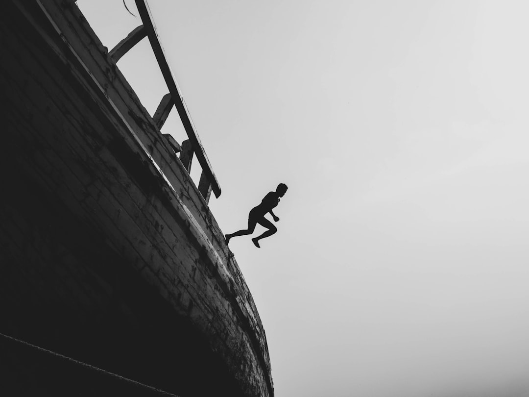 découvrez les raisons courantes de l'échec entrepreneurial et comment apprendre de chaque expérience pour mieux rebondir. explorez des stratégies pour surmonter les défis, transformer les obstacles en opportunités et assurer la réussite de vos projets futurs.