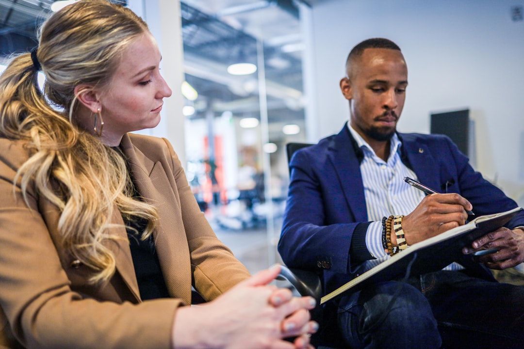 découvrez le monde de l'entrepreneuriat : des conseils pratiques, des stratégies innovantes et des histoires inspirantes pour vous aider à développer votre propre entreprise et réussir dans le milieu des affaires.