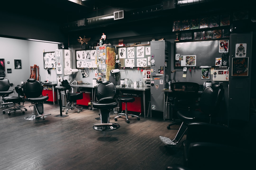 découvrez comment élaborer un plan d'affaires efficace pour votre salon de coiffure. notre guide vous fournit des conseils pratiques sur l'analyse du marché, la définition de votre offre, la stratégie de marketing et la gestion financière pour réussir dans l'industrie de la coiffure.