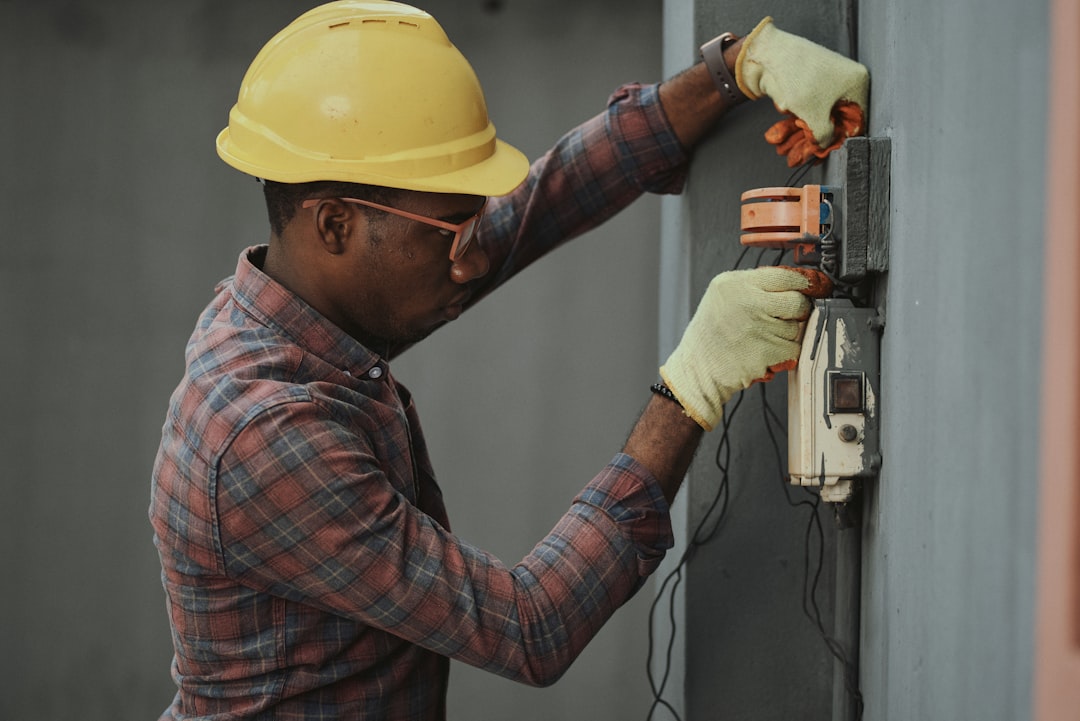 découvrez nos services de bricoleur pour tous vos besoins domestiques. que ce soit pour des réparations, des rénovations ou des projets d'entretien, notre équipe de professionnels qualifiés est là pour vous aider. obtenez des solutions rapides et efficaces pour améliorer votre habitat.