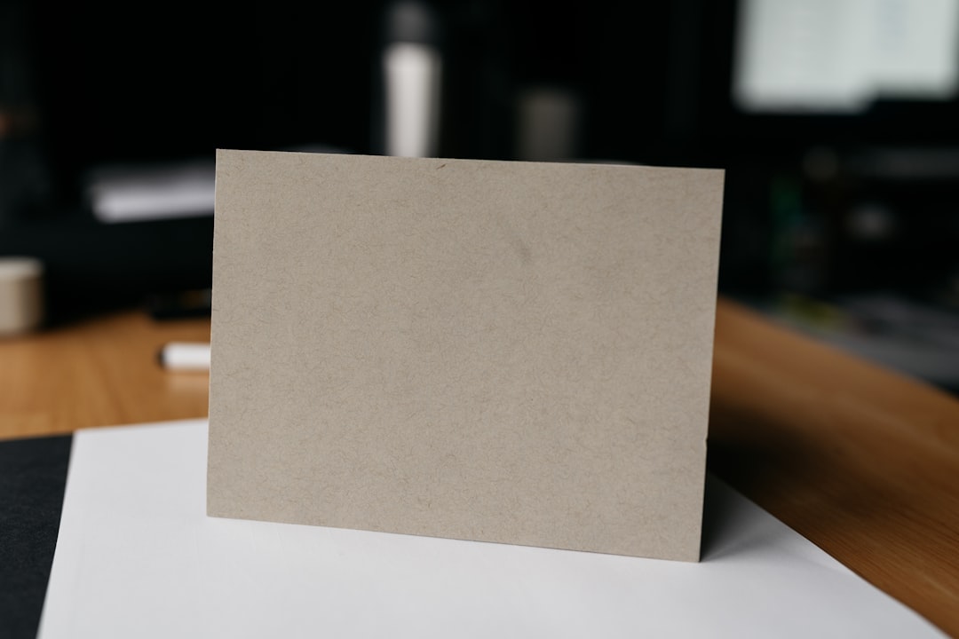 suivez vos factures facilement avec notre outil d'édition et de gestion. recevez des notifications en temps réel et gardez le contrôle de vos paiements pour une comptabilité simplifiée.