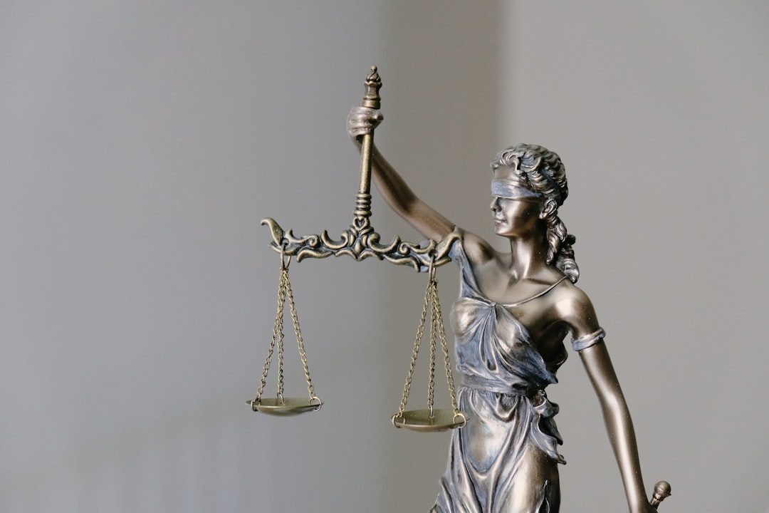 découvrez le processus de liquidation judiciaire, une procédure essentielle pour les entreprises en difficulté. apprenez comment elle permet de régler les dettes et de protéger les droits des créanciers tout en assurant une gestion équitable des actifs.