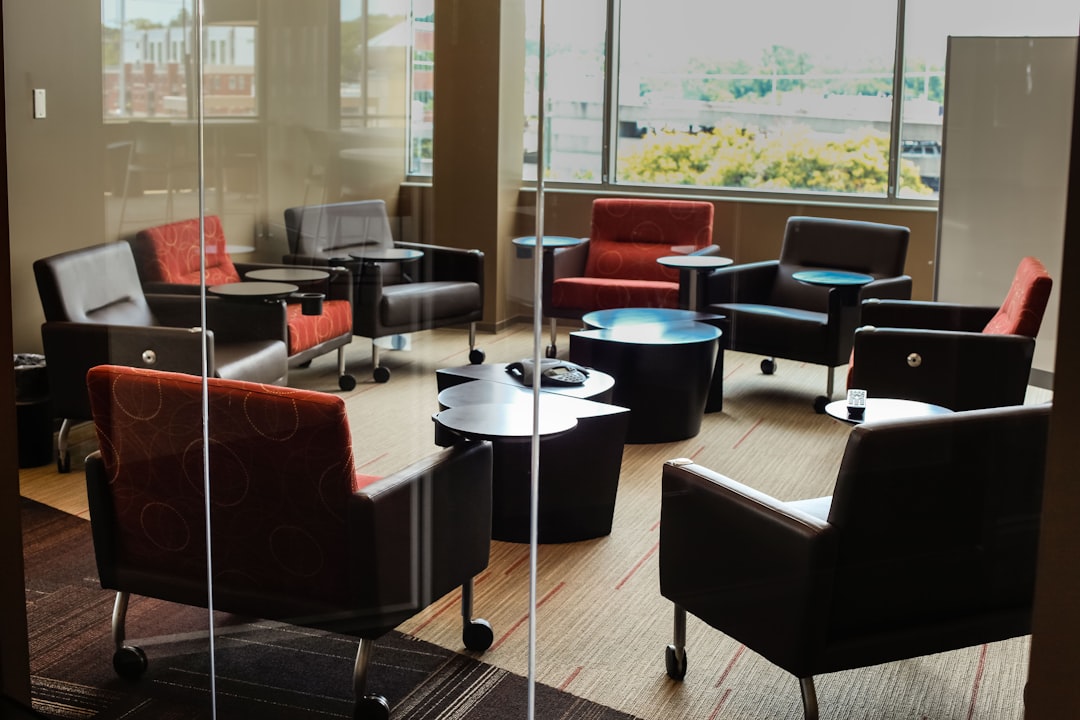 découvrez l'univers du luxe dans le monde des affaires. explorez des opportunités uniques, des conseils d'experts et des stratégies innovantes pour élever votre entreprise vers de nouveaux sommets. embrassez l'élégance et la sophistication dans chaque aspect de votre stratégie commerciale.