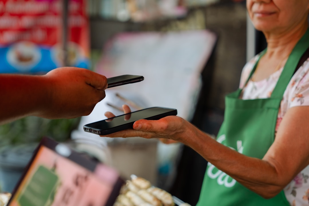découvrez mobile grocery, votre service de courses à domicile qui vous permet de faire vos emplettes facilement depuis votre smartphone. profitez de la commodité de choisir parmi une large sélection de produits frais et diversifiés, livrés directement à votre porte. simplifiez votre quotidien avec mobile grocery!