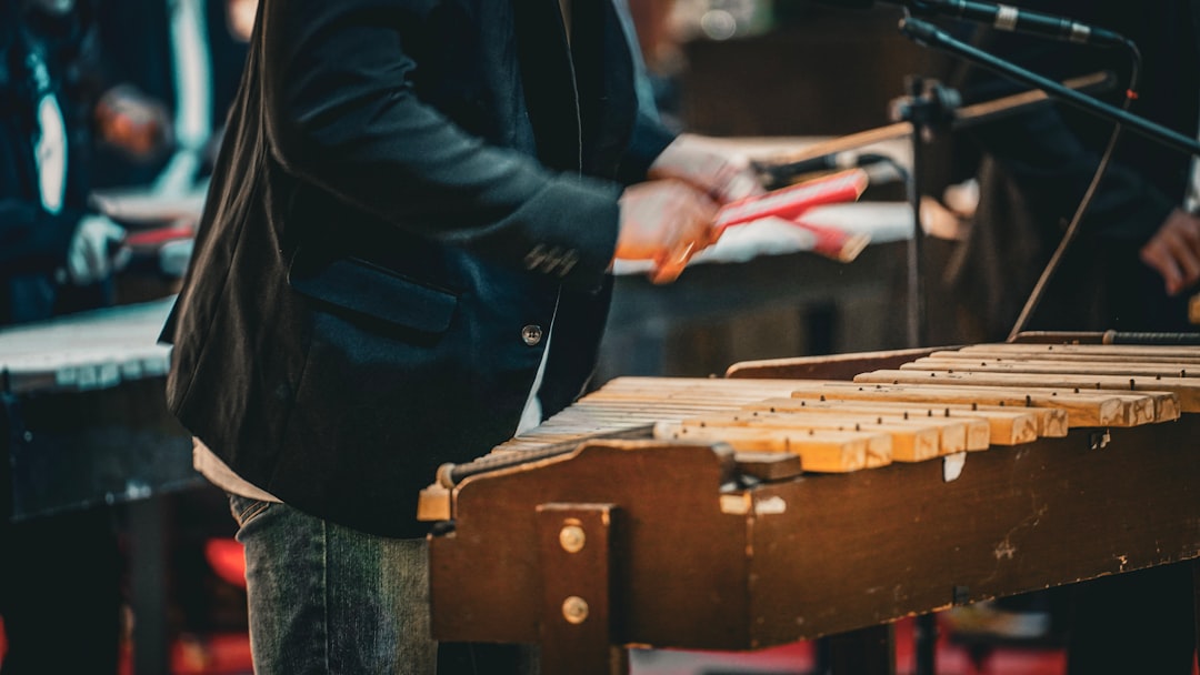 découvrez des stratégies efficaces de promotion pour musiciens, afin d'accroître votre visibilité, toucher de nouveaux publics et propulser votre carrière musicale vers de nouveaux sommets.