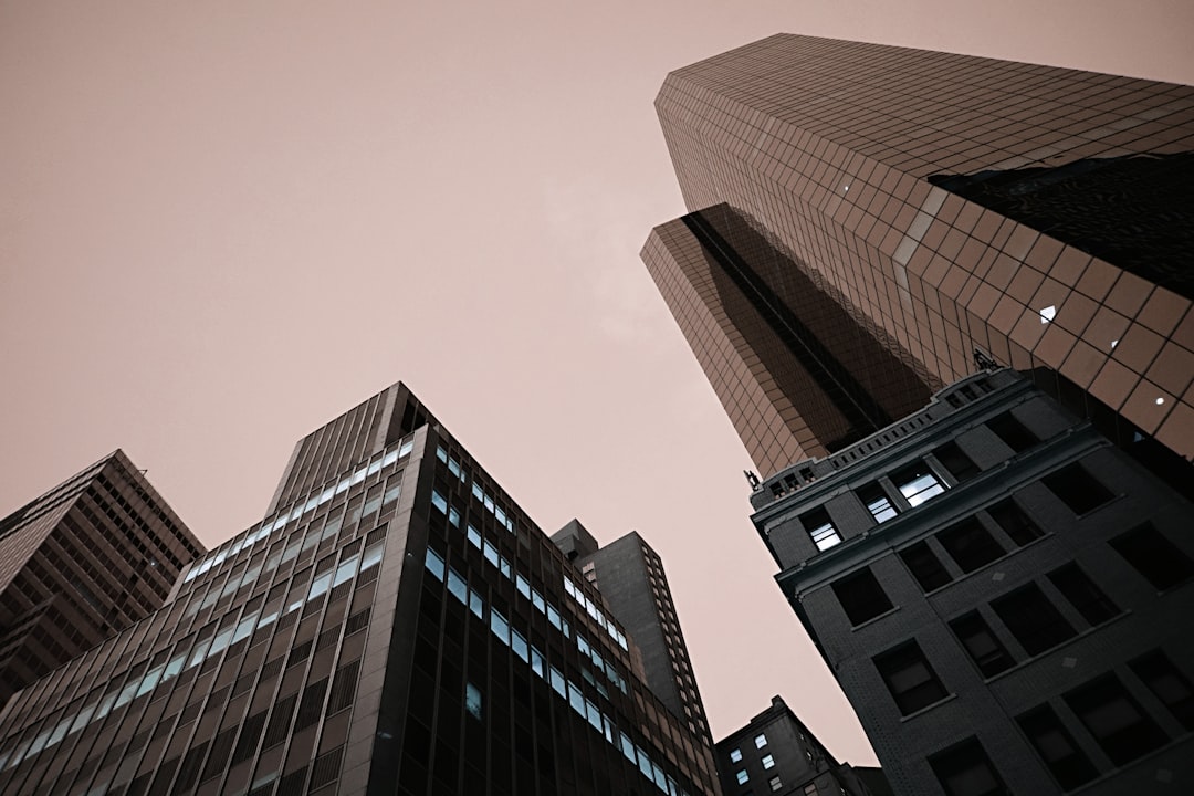 découvrez les secteurs les plus rentables du marché actuel. analysez les tendances et identifiez les opportunités d'investissement pour maximiser vos gains. informez-vous sur les industries en pleine croissance et les niches à fort potentiel.
