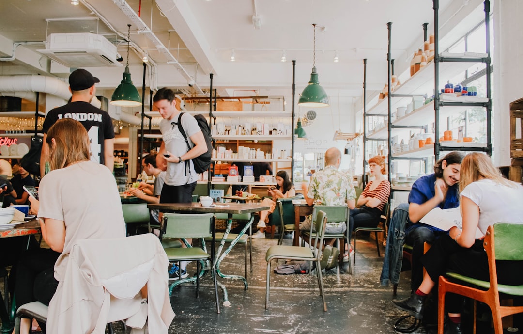 découvrez notre restaurant où la passion pour la gastronomie rencontre des saveurs authentiques. profitez d'une ambiance chaleureuse et d'un menu varié concocté par des chefs talentueux. réservez votre table dès maintenant pour une expérience culinaire inoubliable.