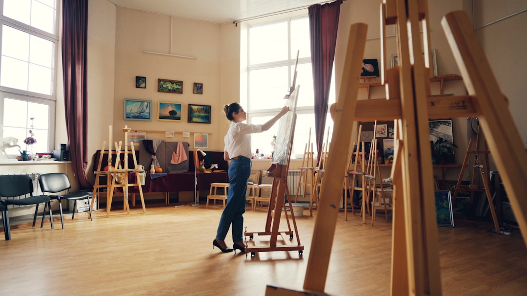 découvrez nos tarifs compétitifs pour peintres indépendants. comparez les prix des services de peinture, obtenez des conseils utiles et choisissez le bon professionnel pour vos projets de décoration intérieure ou extérieure. obtenez un devis personnalisé dès aujourd'hui !