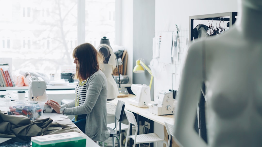 découvrez le monde de l'auto-entrepreneuriat : conseils pratiques, étapes clés pour démarrer votre activité indépendante et informations sur la gestion de votre entreprise. transformez votre passion en métier et devenez votre propre patron!
