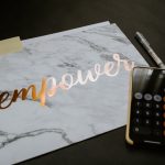 découvrez les avantages de l'auto-entrepreneuriat et les étapes clés pour réussir dans le monde du travail indépendant. explorez les astuces, les ressources et les opportunités offertes par le statut d'auto-entrepreneur pour transformer votre passion en métier.