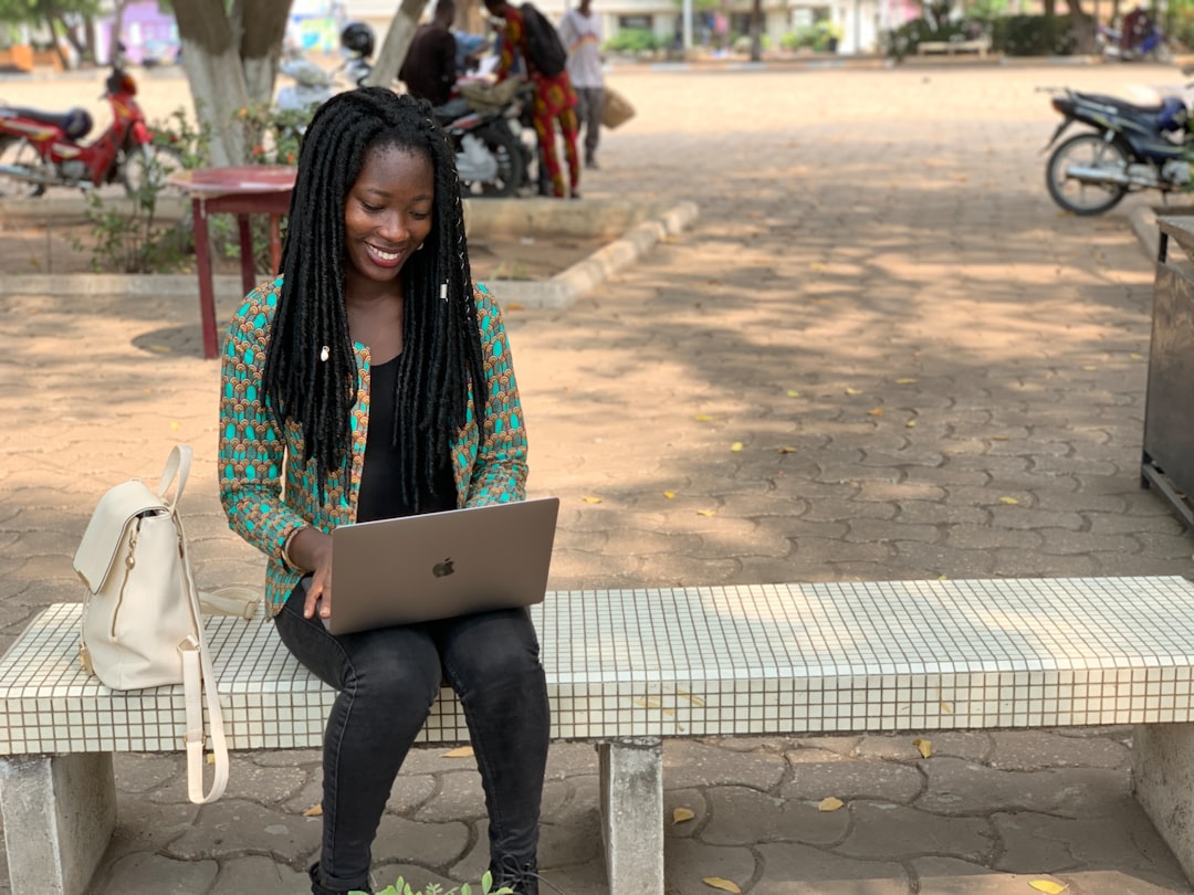 découvrez le statut d'étudiant-entrepreneur : une opportunité unique pour allier études et expérience professionnelle. profitez de ce dispositif pour développer votre projet entrepreneurial tout en poursuivant votre formation, bénéficiez d'un accompagnement adapté et d'un réseau de soutiens pour maximiser vos chances de succès.
