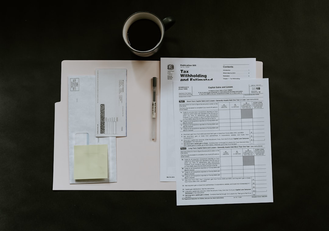 découvrez tout ce qu'il faut savoir sur les taxes : définitions, types, méthodes de calcul et conseils pratiques pour optimiser votre déclaration fiscale. informez-vous sur les dernières réglementations et ajustez votre stratégie financière pour un meilleur contrôle de vos obligations fiscales.