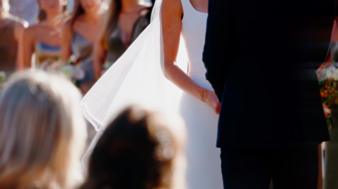 découvrez comment établir un budget de mariage efficace avec nos conseils pratiques. apprenez à planifier chaque détail sans dépasser vos limites financières tout en créant une célébration mémorable.