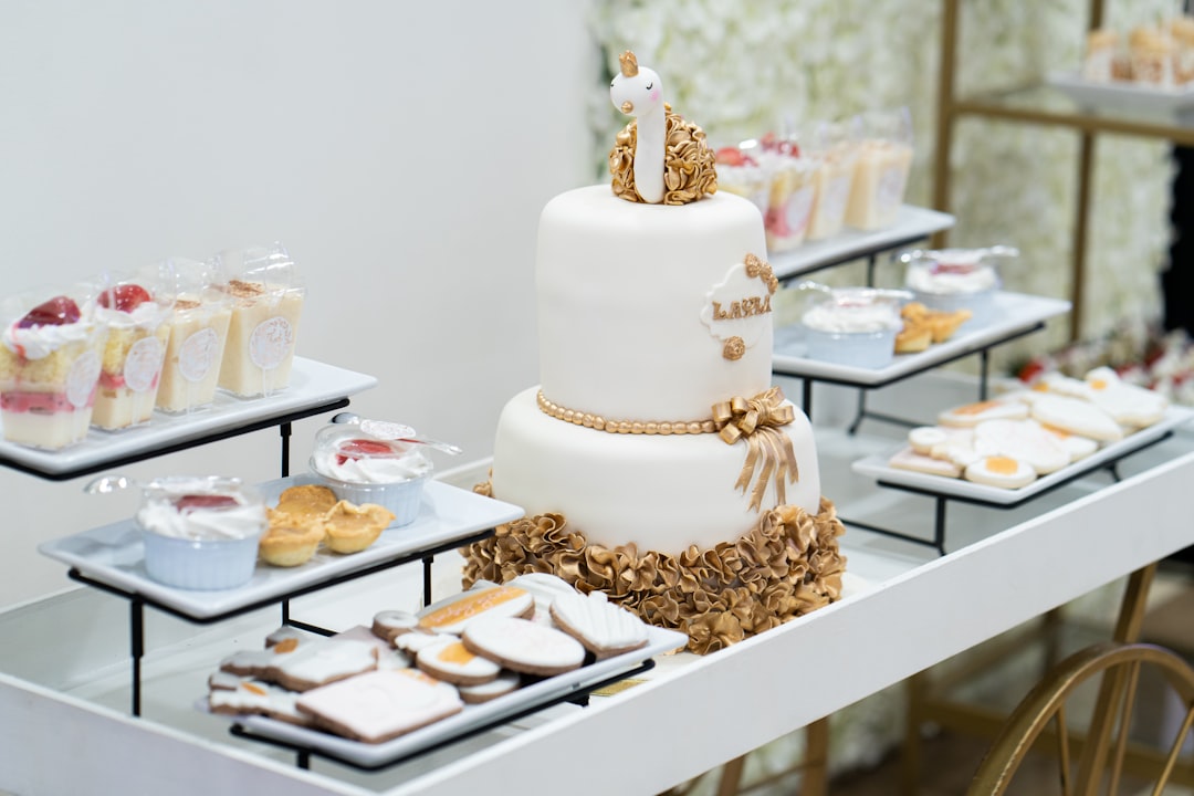 confiez l'organisation de votre mariage à un wedding planner expérimenté. profitez d'une journée inoubliable grâce à des services sur mesure, des conseils professionnels et une gestion complète des détails, pour que votre rêve devienne réalité.