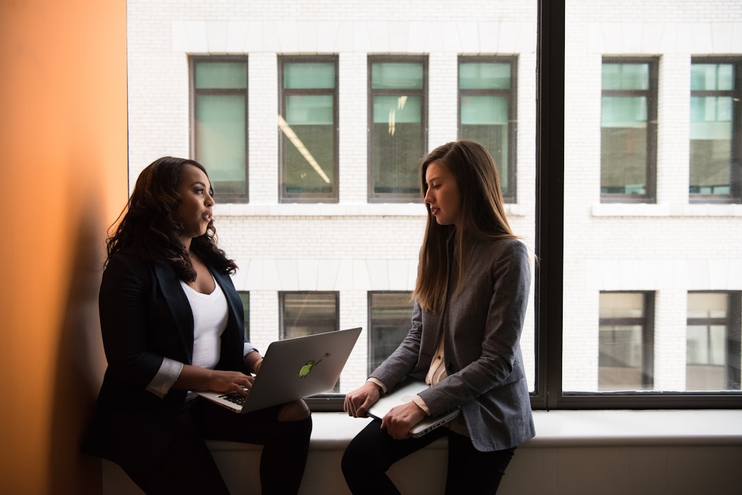 découvrez l'univers inspirant des femmes entrepreneurs, leurs parcours, défis et réussites. explorez des conseils pratiques, des témoignages motivants et les tendances du marché pour soutenir l'essor des femmes dans le monde des affaires.