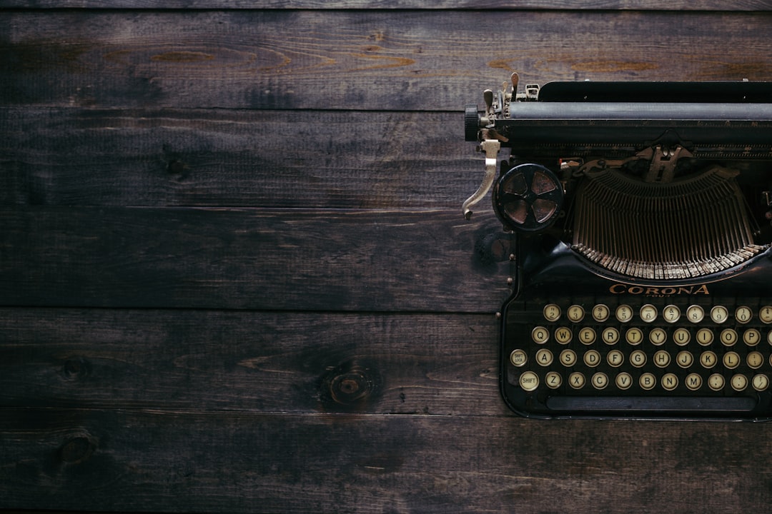 découvrez l'art de l'écriture avec nos conseils et astuces pour améliorer vos compétences littéraires, exprimer vos idées avec clarté et créativité. que vous soyez débutant ou auteur confirmé, plongez dans un monde d'inspiration et de techniques pour enrichir votre style d'écriture.