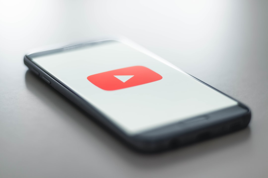 découvrez comment monétiser votre chaîne youtube et générer des revenus grâce à vos vidéos. apprenez les critères d'éligibilité, les astuces pour augmenter vos vues et les meilleures pratiques pour optimiser vos gains grâce à la publicité, au contenu sponsorisé et aux abonnements. transformez votre passion pour la création vidéo en une source de revenus durable.